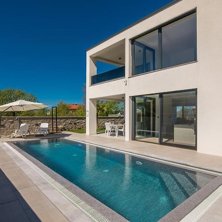 Luxury Villa Weiss - Malinska - Heated Pool - Central Floor Heating In Winter Exterior photo